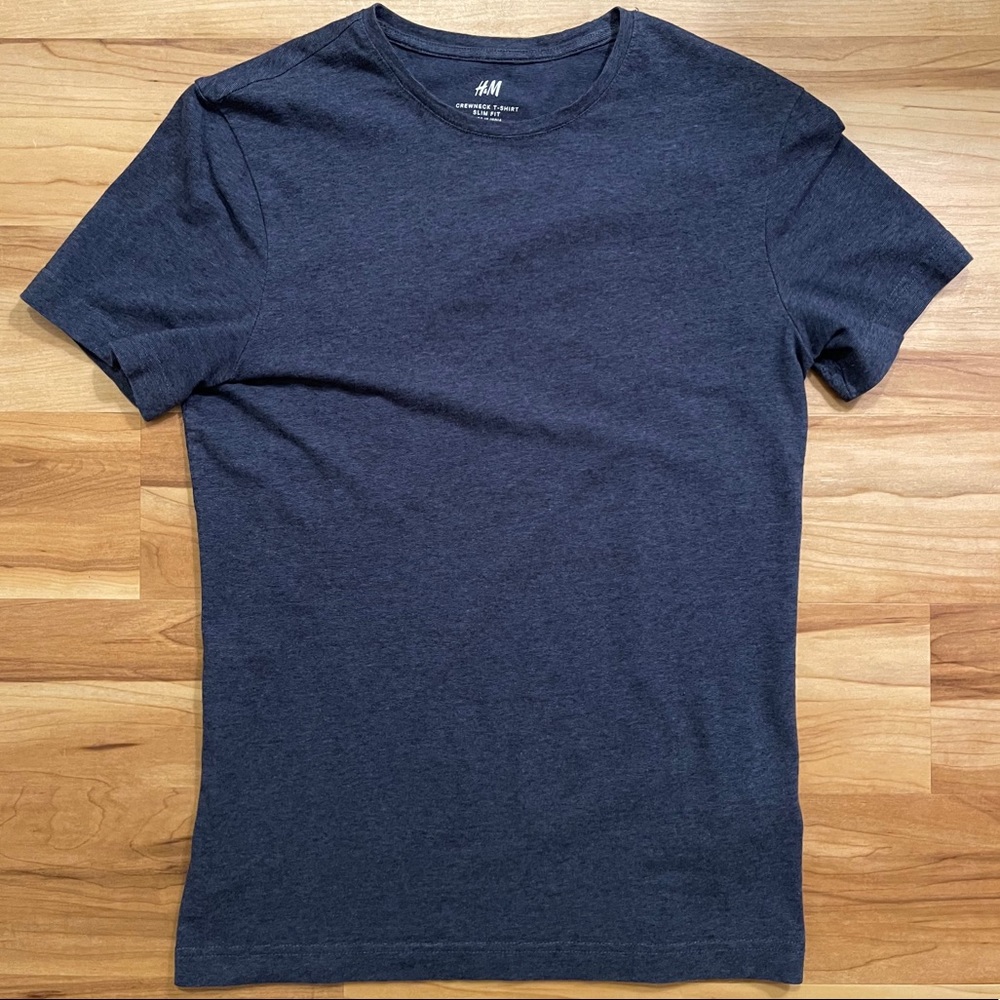 🟠 3 for $20 🟠 H & M Crewneck T-Shirt Slim Fit